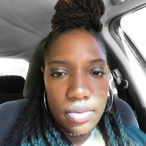 Meet your Posher, Theresa